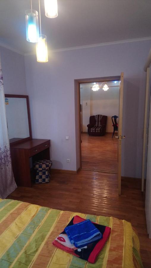 Apartment On Tole Bi Almaty Extérieur photo